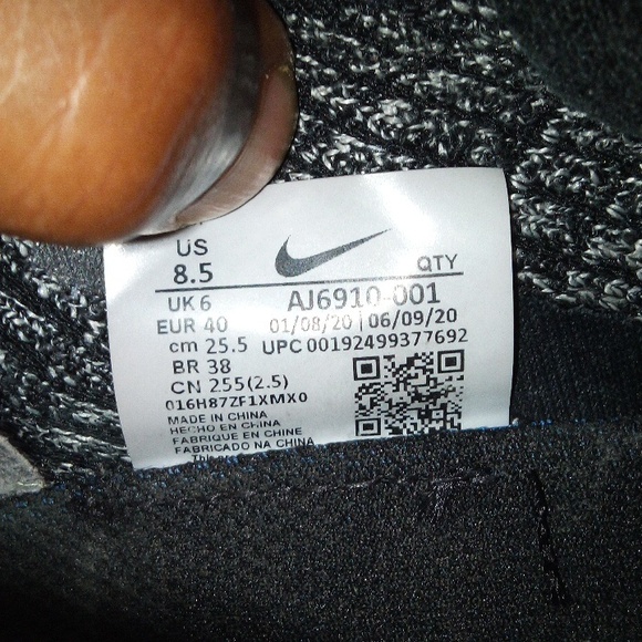 Some Nike Shoes - Picture 2 of 6